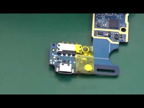 Видео: Huawei Ascend Y5 II (CUN-L21) не включается после попадания жидкости