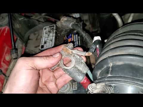 Видео: 6.7 Индикатор батареи Cummins горит и коды низкого напряжения (ИСПРАВЛЕНО)