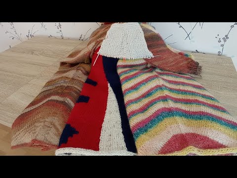 Видео: Как посадить кардиган по фигуре - клин расширения. Школа медвежьего вязания #медведьвяжет