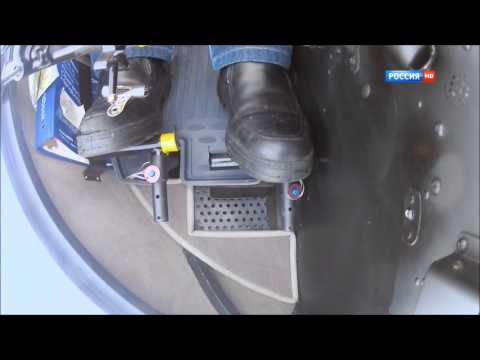 Видео: Кратко о маневры на вертолете: взлет, посадка, шаг-газ, работа педалями