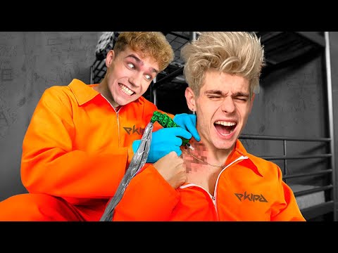 Видео: Я ПРОВЕЛ 24 ЧАСА В ТЮРЬМЕ *Смогу ли выбраться?*