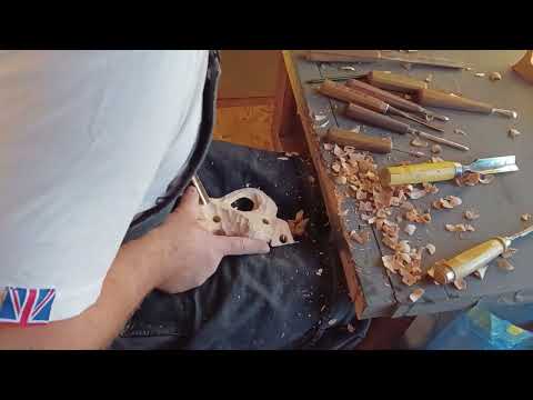 Видео: Декоративный петух из дерева. Художественная резьба. Русский сувенир. Урок резьбы.