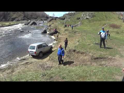 Видео: Нивы 3д , шнива и дастер прокатились по горке  Утопили шниву