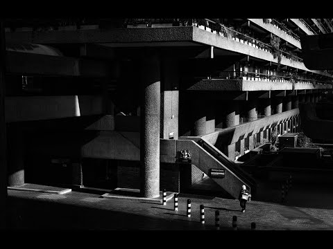 Видео: Необычный Лондон - район Барбикан