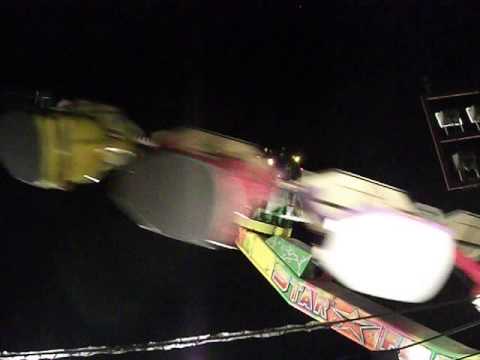 Видео: Аттракцион "Центрифуга" в Седово!