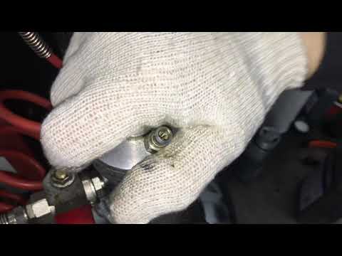 Видео: Замена тормозной жидкости (АППАРАТНАЯ)