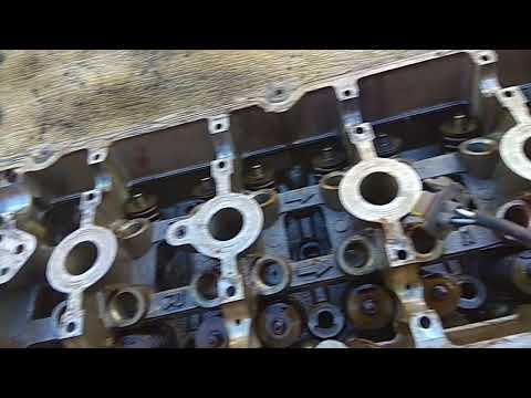 Видео: Dodge Stratus(Додж Стратус) 2,4 бензин стучат гидрокомпенсаторы, масляное голодание распредвалов