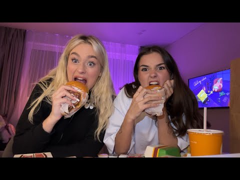 Видео: впервые пробую вкусно и точка :3