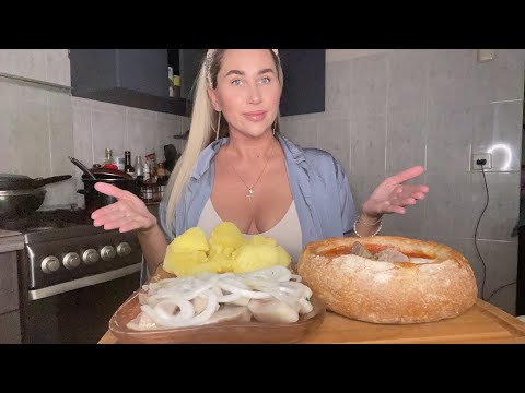 Видео: МУКБАНГ/БОРЩ И СЕЛЕДКА С КАРТОШКОЙ 🐟🥔