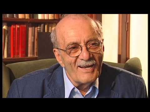 Видео: Георгий Данелия про фильм "Я шагаю по Москве"