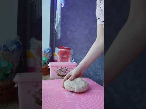 Видео: Vlog//Старый Новый год!🎄☃️❄//завтрак/готовим салатик и пельмени 😁🥗🥟✨