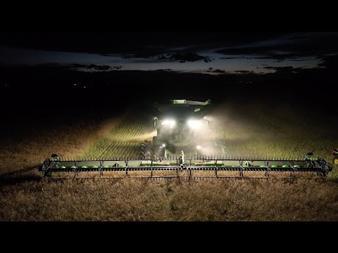 Видео: Нічна зміна на комбайні John Deere X9 2025 моделі. Збирання врожаю каноли. Канада 🇨🇦