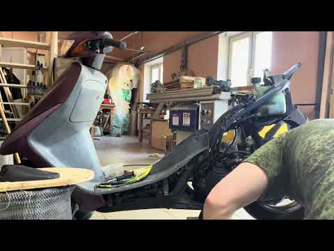 Видео: Honda tact спустя 30 лет, со дня рождения. Ставим на ход. Оживление скутера