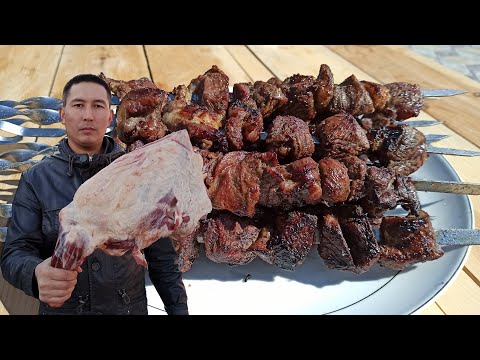 Видео: ШАШЛЫК ИЗ БАРАНИНЫ. ПРОСТОЙ МАРИНАД НА МИНЕРАЛКЕ.