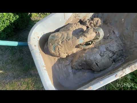 Видео: Чистка колодязя