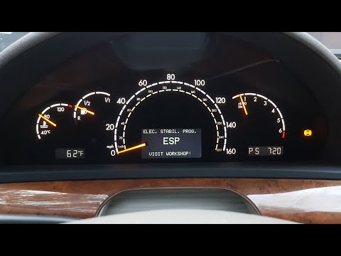 Видео: Замена датчика скорости вращения колеса Mercedes ABS (W220 S500 S430 и т. д.)