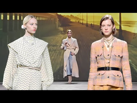 Видео: Chanel Париж мода Осень 2024 Зима 2025 | Одежда и аксессуары