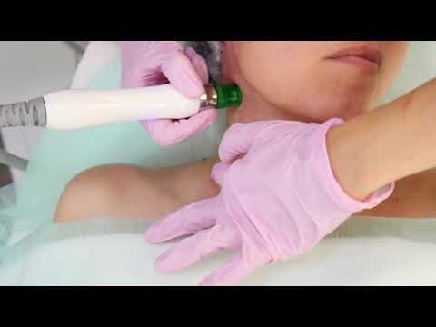 Видео: Мастер-класс от Beauty Service: ГИДРОПИЛИНГ - аппаратная LUXE-чистка на базе аппарата AquaFacial