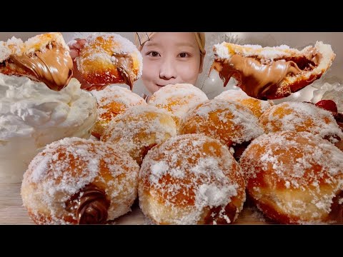 Видео: ASMR пончик с нутеллой【русские субтитры】【Mukbang/ Eating Sounds】