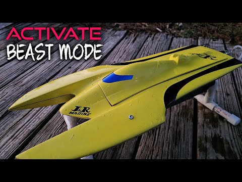 Видео: 60 миль в час Bash Session J&R Marine H26 ARTR Hydroplane 6s lipo