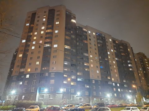 Видео: Картины на последнем этаже! Лифты Wellmaks 2012 года выпуска + мерцающий фонарь (в конце видео).