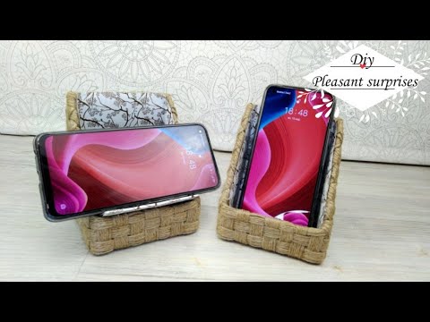 Видео: Подставка для телефона. A stand for your phone with your own hands.