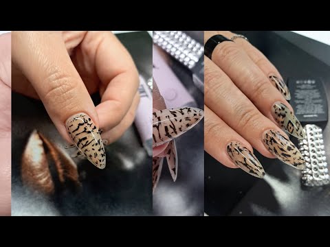 Видео: НАЙТОНКІШІ ГЕЛЕВІ ТІПСИ, НАРОЩУВАННЯ НІГТІВ, МАНІКЮР ФОЛЬГОЮ