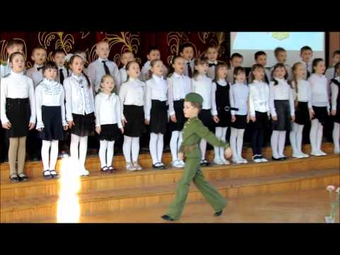 Видео: Идёт солдат по городу