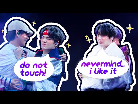 Видео: застенчивый юнги тайно любит ласку