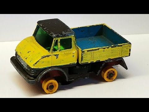 Видео: Реставрация Мерседес Унимог №49 методом Matchbox . Замена шин и крюков.