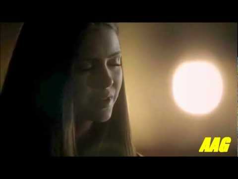 Видео: Деймон и Елена-Он не знает ничего