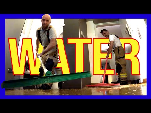 Видео: 💦 Отель в Люнтерене затоплен после ливня! | Пожарные в действии 🚒 - ВОЛОНТЕРЫ ГОЛЛАНДСКИХ ПОЖАРНЫХ