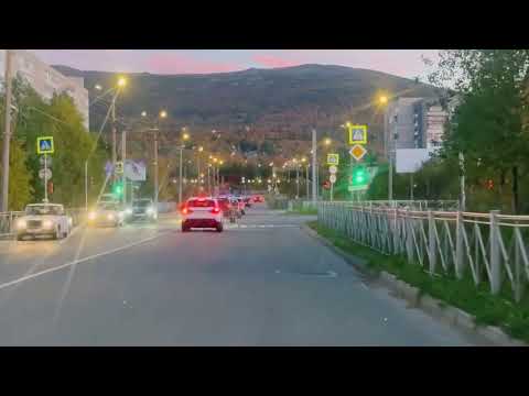 Видео: Подкаст ПЕРЕЕЗД ИЗ КРАСНОЯРСКА В МОНЧЕГОРСК - плюсы и минусы 