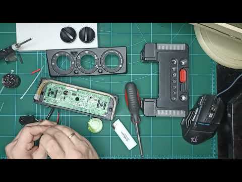 Видео: Установка подсветки в панель управления климат контроля Волга-31105