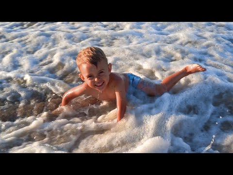 Видео: СЫНА УНЕСЛО ВОЛНОЙ 🌊