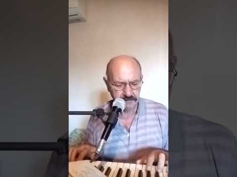 Видео: 1020  Стари шлагери. Как тихичко си капеха листата.