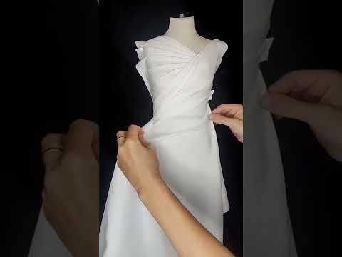 Видео: метод наколки драпировка на платья #draping #dressmaking #fashion