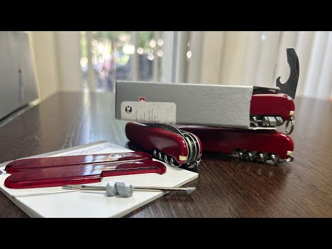 Видео: Victorinox Compact: ножик на пляжный отдых