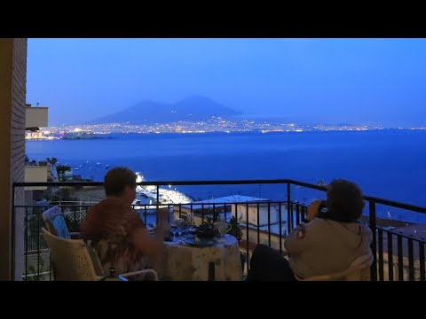 Видео: Неаполь: Глядя на Везувий (Позиллипо), фильм 1 / Naples, Posillipo: Looking at Vesuvius, film 1