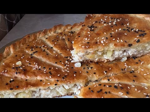 Видео: Қамыры 2 заттан тұратын Етті бәліш. Мясной пирог. Легко и просто.