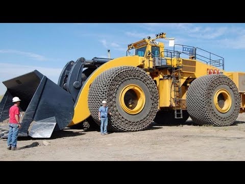 Видео: Самые огромные карьерные погрузчики! Они поражают размерами