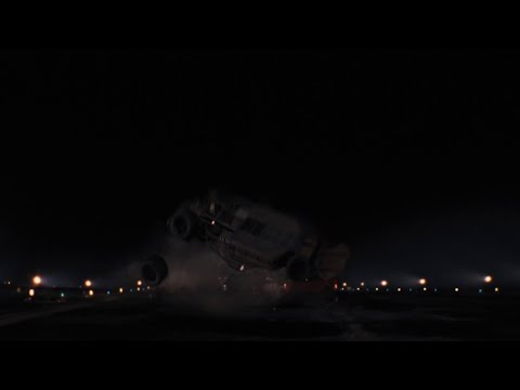 Видео: Форсаж 6 2013 г.(Команда Доминика пытается остановить самолет Шоу)#2