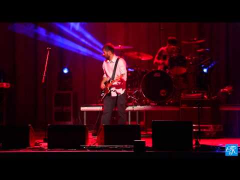 Видео: ПЕНЗАКОНЦЕРТ - Сплин - "Помолчим немного" (киноконцертный зал "Пенза" 05.10.2014)