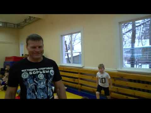 Видео: Мастер класс призера Олимпийских Игр в Сиднее А.Ю. Глушкова в школе борьбы в Сходне 06.12.2018