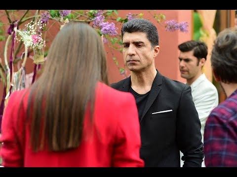 Видео: Сколько женщин было в Озджана Дениза? Что они делают не так?