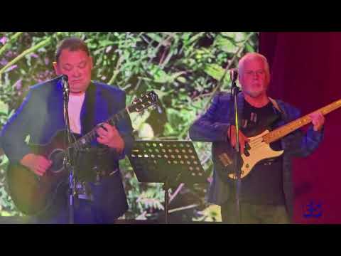 Видео: AZOVSKIY TANDEM    Ейск Дом офицеров 17 10 2025  (Эпизод 3)