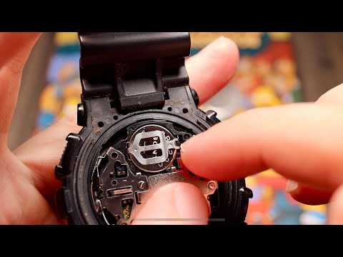 Видео: Как заменить батарейку в часах Casio G-Shock GA-110GB?
