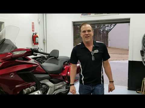 Видео: Быстрый и лёгкий способ снять багажник, первая попытка! — Honda GoldWing 2018+