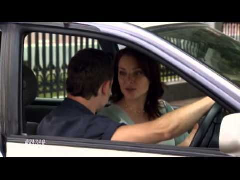 Видео: А возраста у женщин нет, если она любима...