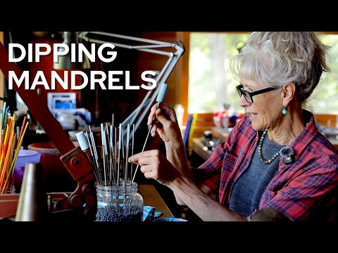 Видео: Окунание больших оправок и как я подготавливаю все оправки для изготовления стеклянных бусин.